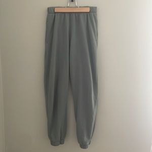 Green brandy Melville Rosa sweatpants